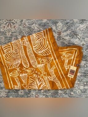 Fabindia 100% silk Block print Batik wrap scarf Nwt’s Stunning Birds